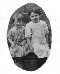 Gussie Naomi circa1917